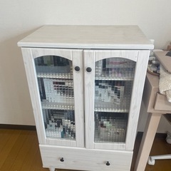 木製キャビネット