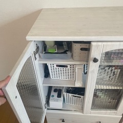 木製キャビネットの画像