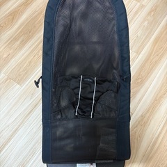 ベビービョルン バウンサー 黒 メッシュ