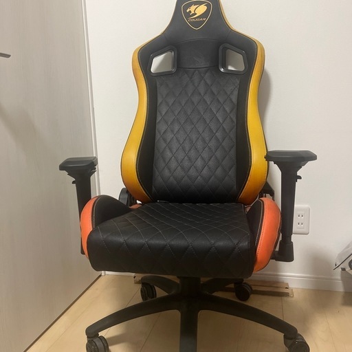 直接受け取り限定 東京都 COUGAR ゲーミングチェア 黒/オレンジ 直接