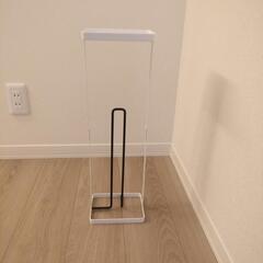 トレイ付きトイレットペーパースタンド