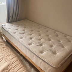 シングルベッド＆マットレスセットの画像