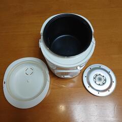 YAMAZEN2021年製1.5合炊き小型炊飯器 極美品の画像