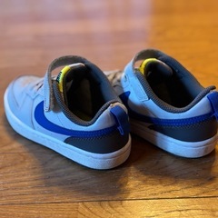 NIKE  スニーカー　18cmの画像