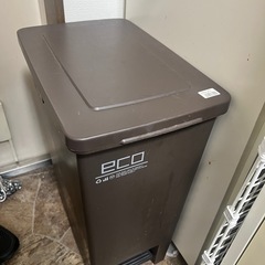 足踏み開閉　ゴミ箱BOX