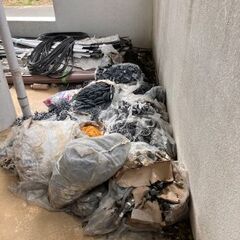 建築、土木用資材　材料　鉄筋スペーサー　面木などの画像