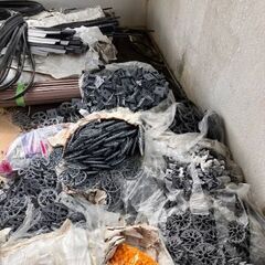 建築、土木用資材　材料　鉄筋スペーサー　面木などの画像