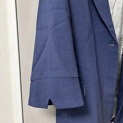 スーツ　ジャケットの画像