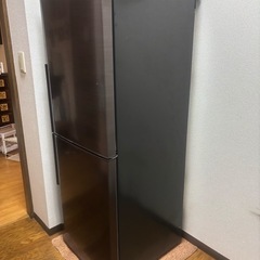 SHARP 冷蔵庫（冷凍庫大きめ）