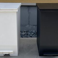 ペダルダストボックス　上蓋観音開き