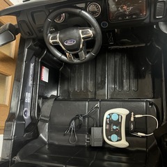乗用ラジコン　フォードラプターの画像
