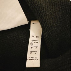 adidas パーカーの画像