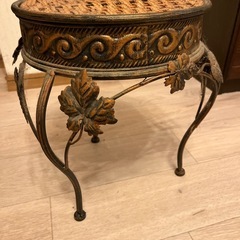 アンティーク調
花台の画像