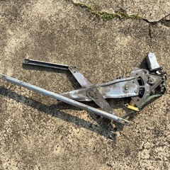 バモス(アクティ)右フロントパワーウィンドウレギュレーターの画像