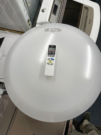 HITACHI LEDシーリングライト　LEC-AH850TE 8畳用