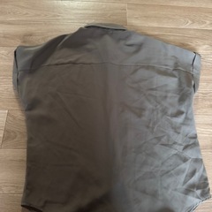 GU シアーシャツ半袖の画像