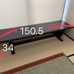 サイドテーブルにもチェアにもの画像