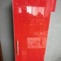 光沢　鏡面仕上げ　ツヤ有り　赤色　収納棚の画像