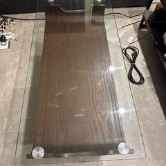 ニトリ ガラステーブルの画像