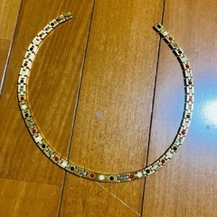値下げ！磁気ネックレス　ゴールドの画像