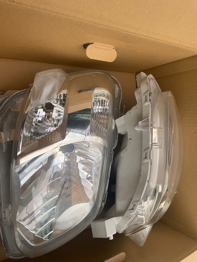 タント　ヘッドライト