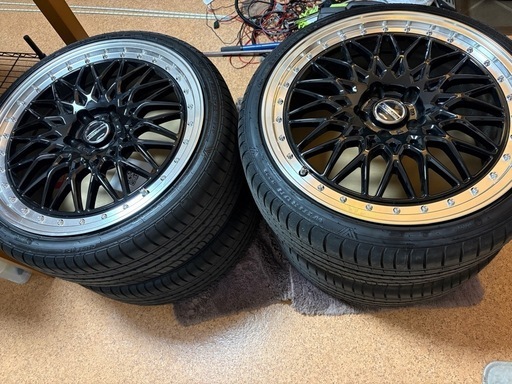 ちょっと値下げしてみました‼︎１９インチホイール（タイヤセット）