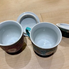 チャイナレトロで可愛い◆花と漢字と蝙蝠。中国景徳鎮　色絵蓋付マグの画像
