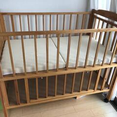 YAMATOYA社　木製ベビーベッド マットレス付き
