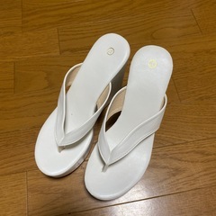 厚底サンダル　ホワイト