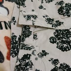 花柄スキニーの画像