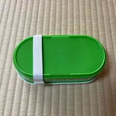 【新品未使用】お弁当箱（2段式）｜箸・ゴムバンド付きの画像