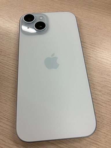 ほぼ新品！ iPhone15 128GB バッテリー100%