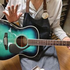 ❤️弦高調整済「YAMAHA ヤマハ FS-423 TMB」＋ケース　(*゜▽゜)きれいなグリーンの画像