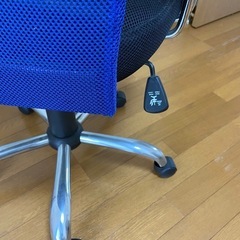 学習椅子　デスクチェアーの画像