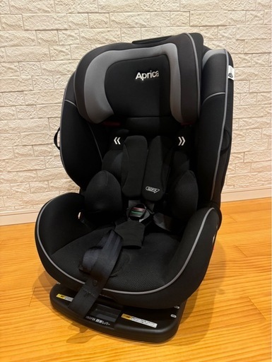 アップリカ　チャイルド&ジュニアシート