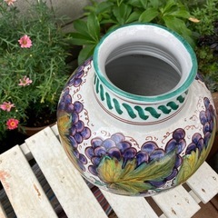 陶器の花瓶