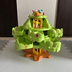  こえだちゃんと木のおうち　の画像