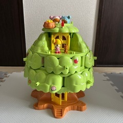 こえだちゃんと木のおうち　の画像