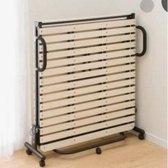 美品　すのこベッド
