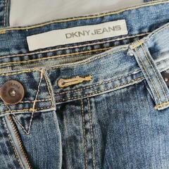 DKNYジーンズ