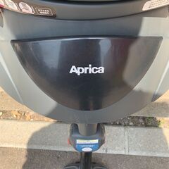 Aprica チャイルドシート 赤黒の画像