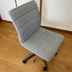 デスクチェア　