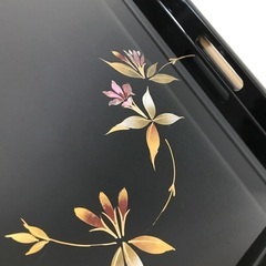 お盆（木製）の画像