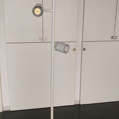 イケアIKEA ニーモーネ フロアランプ 3スポット