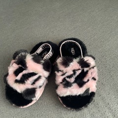 UGG ベビーサンダル（美品）