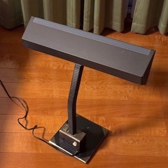 蛍光灯電気スタンドの画像