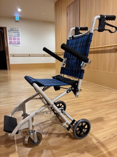 コンパクト型車椅子