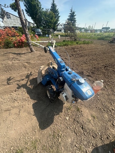 ヰセキ トラクター  耕運機  家庭菜園　
農業