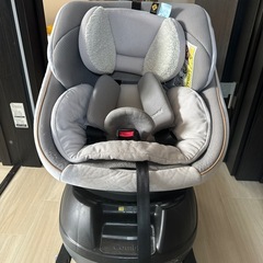 新生児コンビチャイルドシートの画像