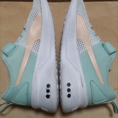 【おまけ付き】プーマ　スニーカー　子供　17cmの画像